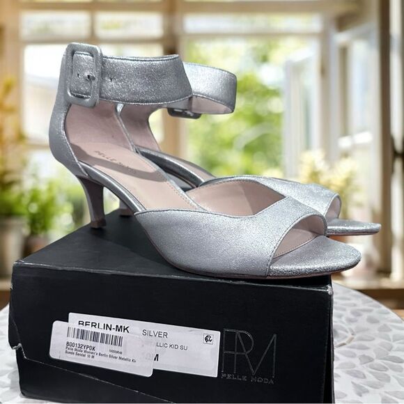 Pelle Moda BERLIN Wide Buckle Leather Kid Suede Sandal Heel Size 10 M - Picture 12 of 13